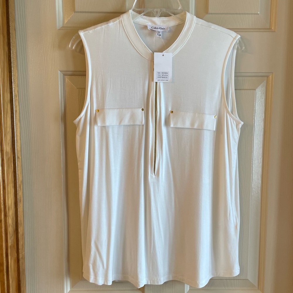 Calvin Klein Women’s Cream Front Zippered Top. Sz L